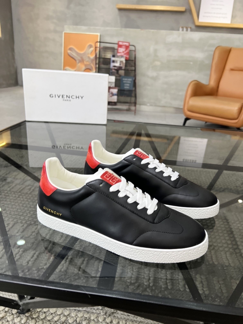 Givenchy Sneakers